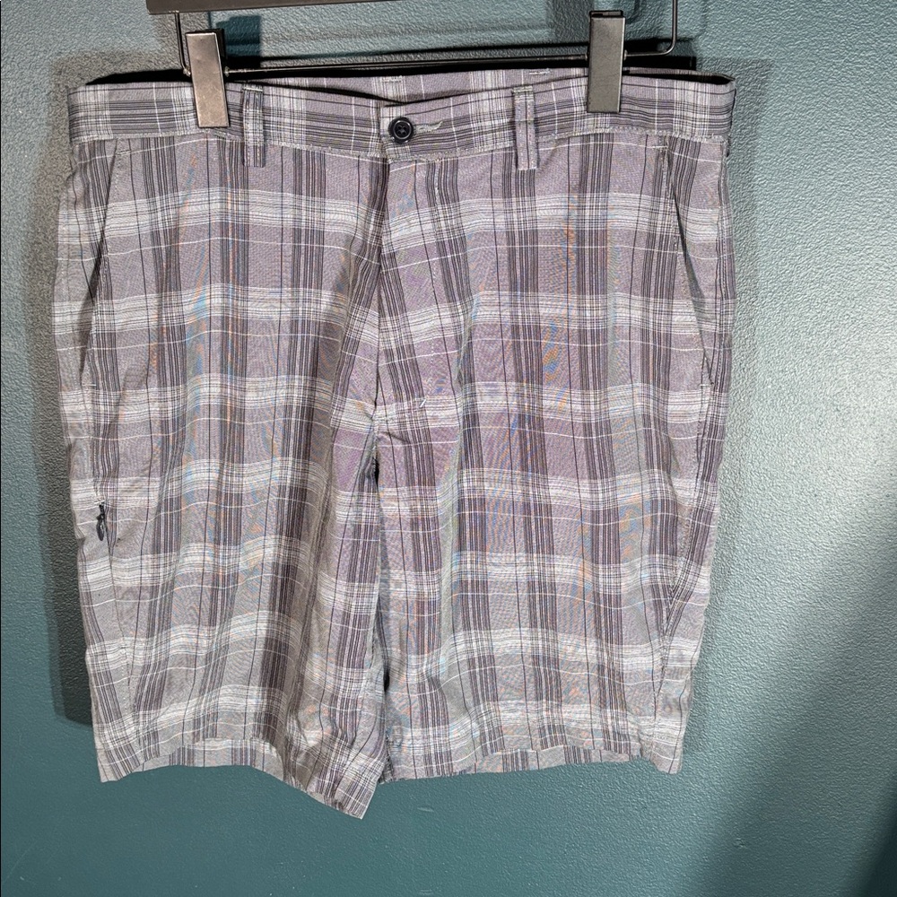 Haggar Men’s Grey Plaid Golf Shorts Size 34
